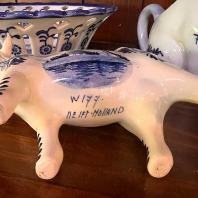 Mixed Lot Vintage Blue White Ceramic Decor