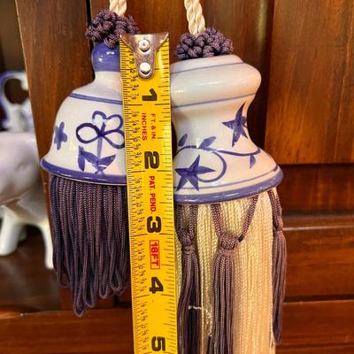 Mixed Lot Vintage Blue White Ceramic Decor
