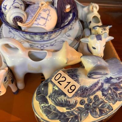 Mixed Lot Vintage Blue White Ceramic Decor