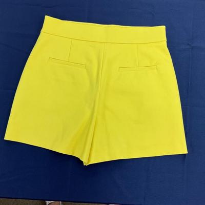 497 ZARA Women Yellow Shorts Sz Sm