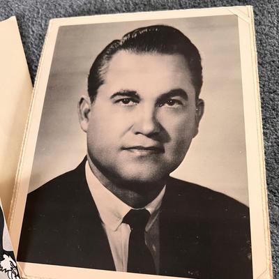 Large Vintage Presidential Collectibles, Ephemera, Books, Posters