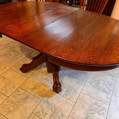 Antique Solid Oak Pedestal Table w/ 2 Leaves + 5 Windsor Chairs