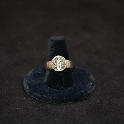 925 Sterling Celtic Trinity Knot Ring Size 9 5.0g