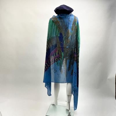 Lot 1567. Pashmina/Wrap/Shawl with Blue Beret