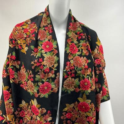 1577 Floral Embroidered Black Shawl