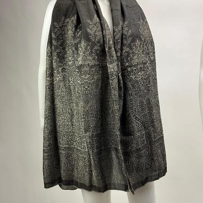 Lot 1572  Black & White Floral Pashmina / Black & White Scarf