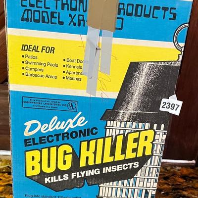Deluxe electronic bug killer