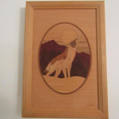 'Howling Wolf' Hudson River Wood Inlay Wall Art- Approx 7