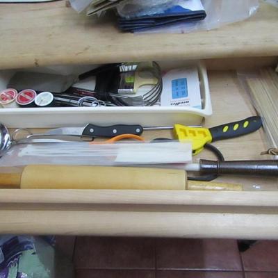 Collection of Kitchenware- Tools, Bakeware, Pots, etc.