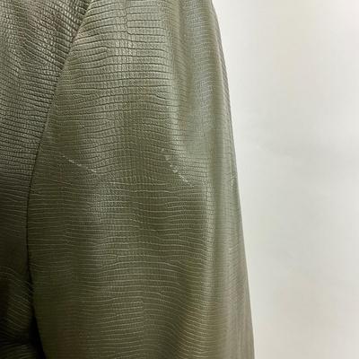 Lot 1596 Womenâ€™s Worth Olive Green Leather Jacket ( Size 12 )