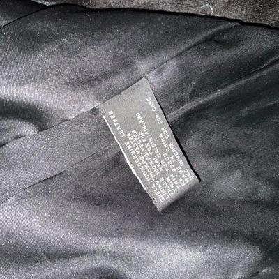 Lot 1600. J. Percy Genuine Leather Coat with Fur Trim ( size 14 )