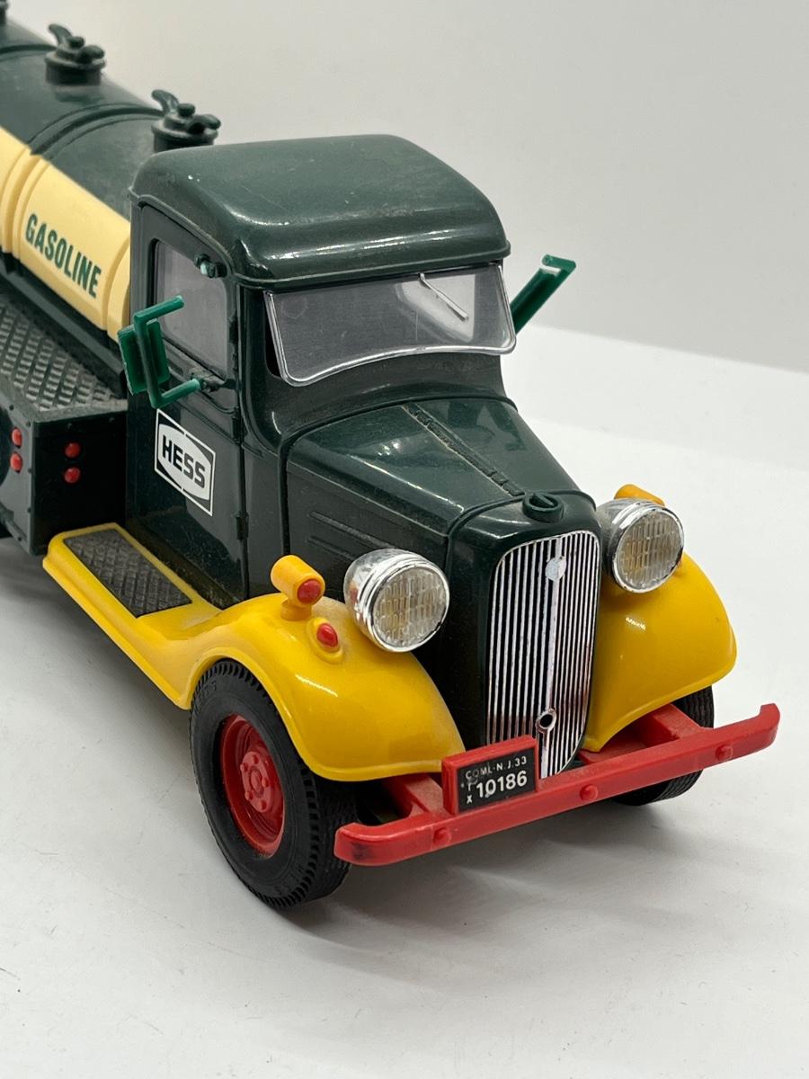 Vintage best sale hess trucks