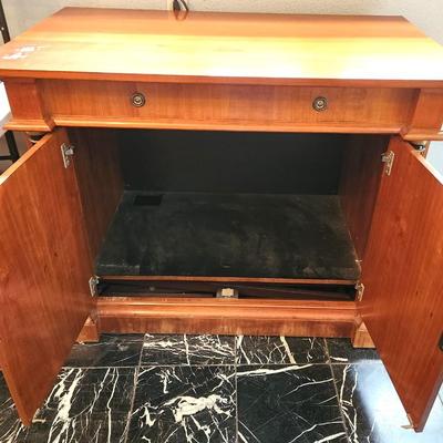 Lot #96  Vintage TV Cabinet w/Motor that raises TV - WORKS