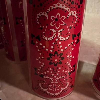 4 glasses with red pattern