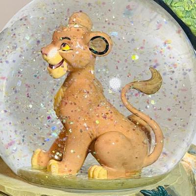 Rare Disney musical water globe