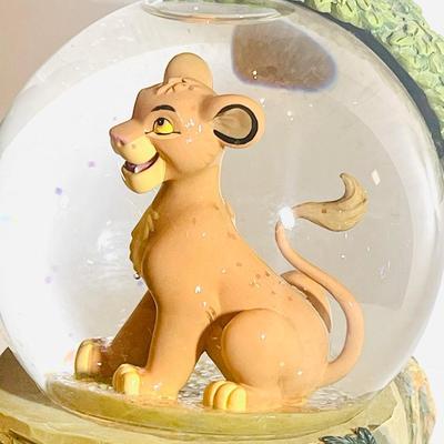 Rare Disney musical water globe