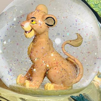 Rare Disney musical water globe
