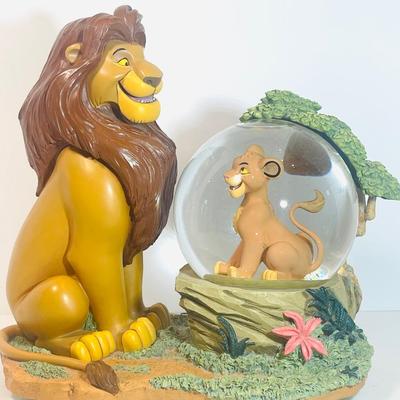 Rare Disney musical water globe