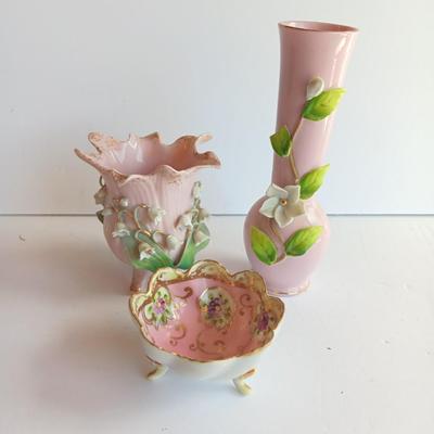 Vintage Lefton China hand painted vase with other dainty porcelain collectibles