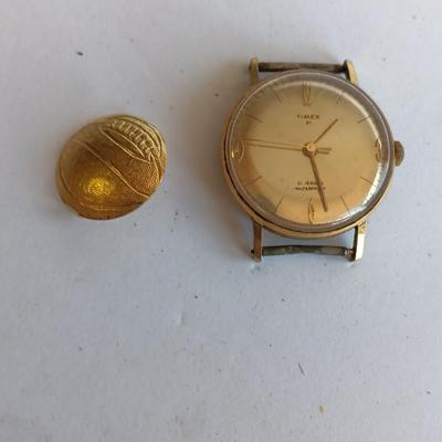 Vintage 1960's Timex 21 21 Jewels Waterproof vintage watch face and Basketball pin