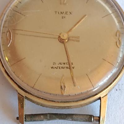 Vintage 1960's Timex 21 21 Jewels Waterproof vintage watch face and Basketball pin
