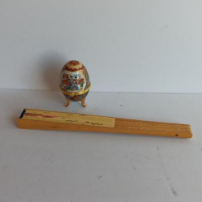 Vintage Hand fan with Fine porcelain hand painted Imperial Treasures Collection egg ring box