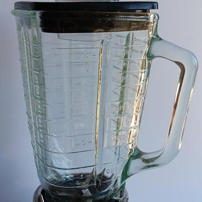Vintage Osterizer Beehive Classic Blender -  Chrome and Glass - 5 Cup Capacity