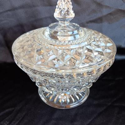 Vintage Anchor Hocking Wexford pattern Glass candy dish with lid and two 5" glass bowls