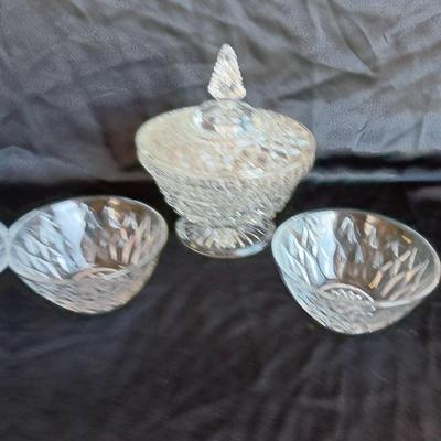 Vintage Anchor Hocking Wexford pattern Glass candy dish with lid and two 5" glass bowls