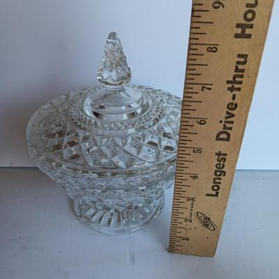 Vintage Anchor Hocking Wexford pattern Glass candy dish with lid and two 5" glass bowls