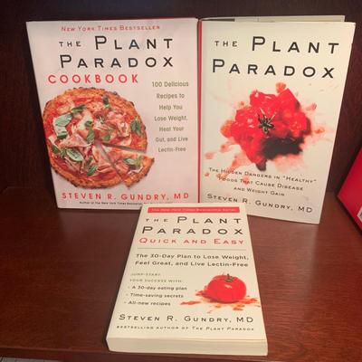 NYT Best Seller â€˜Medical Mediumâ€™ Books Plus â€˜Plant Paradoxâ€™ & More (O-HS)
