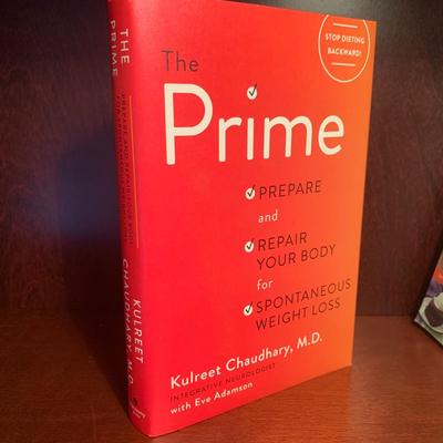 NYT Best Seller â€˜Medical Mediumâ€™ Books Plus â€˜Plant Paradoxâ€™ & More (O-HS)