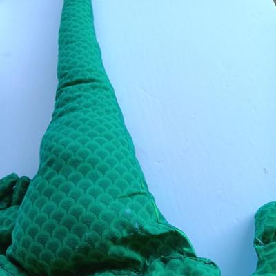Green fabric lizard 45" long with bean bag like feet