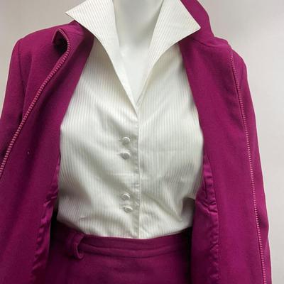 624 Henri Bendel Plum Suit Size 14