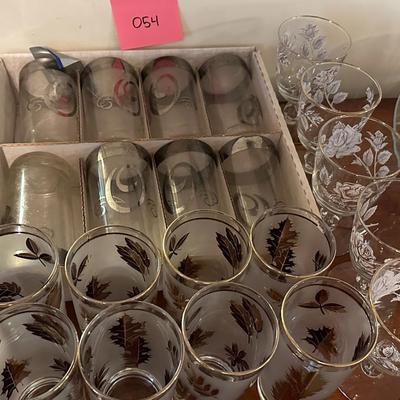 Lot of Mixed Drinking Glassware
