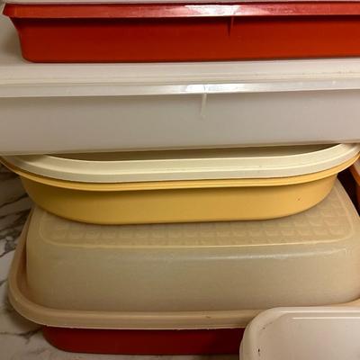 Mixed lot of Vintage Tupperware containers