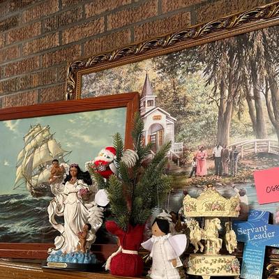Mixed lot of items on Fireplace mantle
