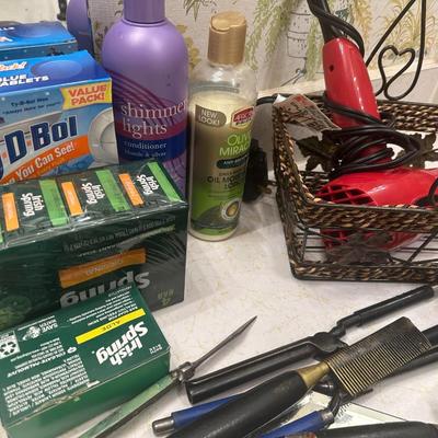 Mixed lot of Bathroom Counter items