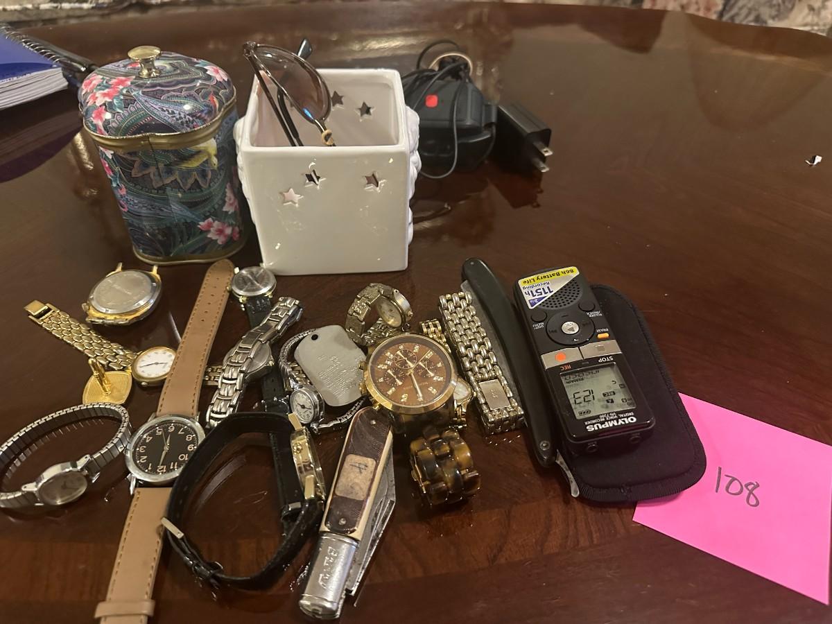 Mixed lot of watches and Other items | EstateSales.org