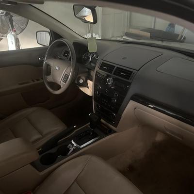 2008 Ford Fusion sedan with Leather