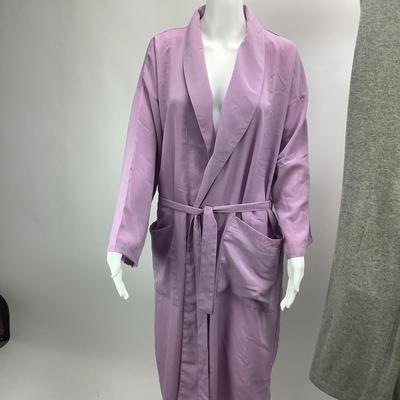 657 Magellan's Travel Gear Robe Lord & Taylor Cashmere