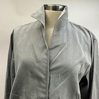 Lot 646. Pair of Bassetti Womenâ€™s Tops
