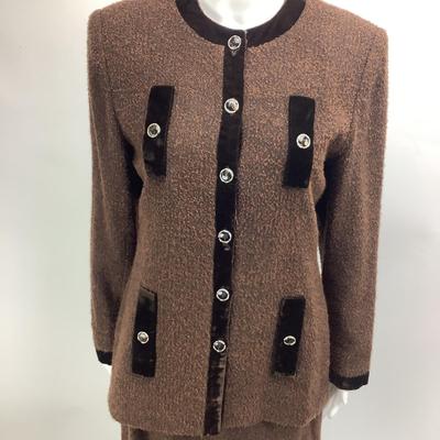 672 ELPIDA Jacket & Skirt Suit