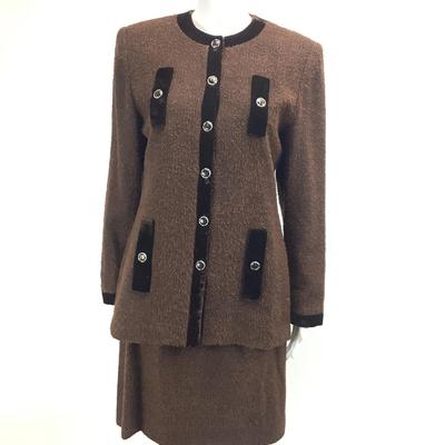672 ELPIDA Jacket & Skirt Suit