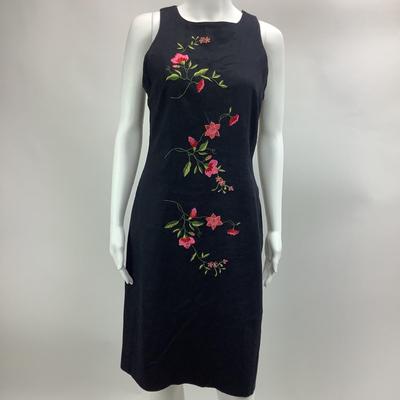 673 ULTRA Dress Embroidered Flowers