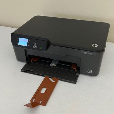 HP ~ All In One Series ~ Deskjet 3520 Printer