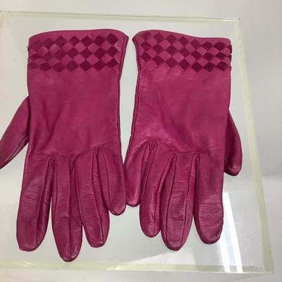 Lot 684  Hand Knit Floral Head/Ear Wrap & Purple Leather Gloves