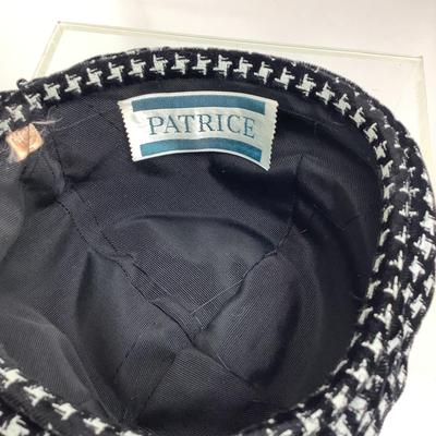 689 Vintage Patrice Black & White Velveteen Wrap Hat