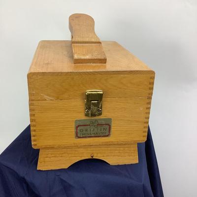 695 Shoe Shine Lot