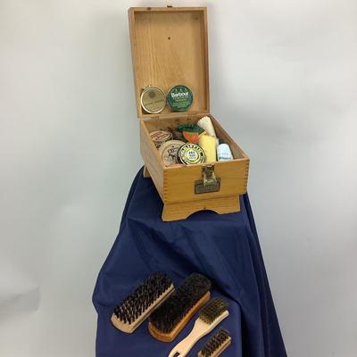695 Shoe Shine Lot